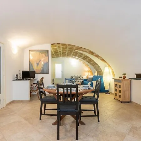 Centro Storico Di - Dabaix Cavour Apartman *