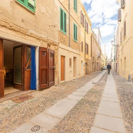 Centro Storico Di - Dabaix Cavour ألغيرو